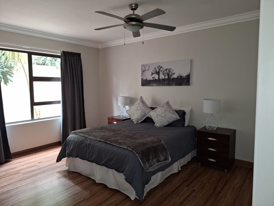 5 Bedroom Property for Sale in Caribbean Beach Club North West